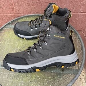 Skechers Daggett Water Repellent Outdoor Hiking Boot Size 10